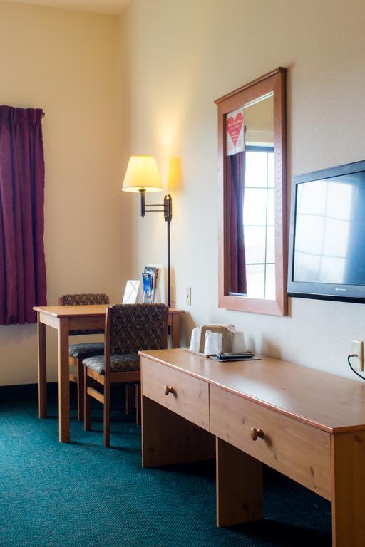 White Oak Inn And Suites Deer River Εξωτερικό φωτογραφία