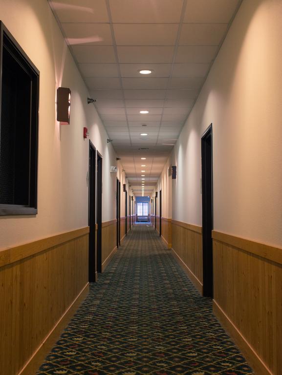 White Oak Inn And Suites Deer River Εξωτερικό φωτογραφία