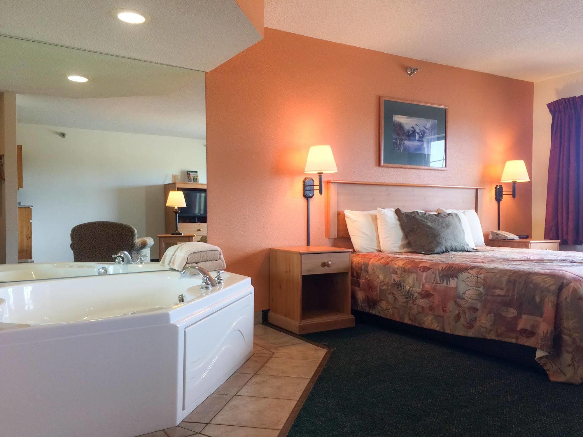 White Oak Inn And Suites Deer River Εξωτερικό φωτογραφία